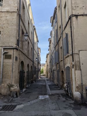 Une rue du centre ancien de Montpellier : un véritable dédale